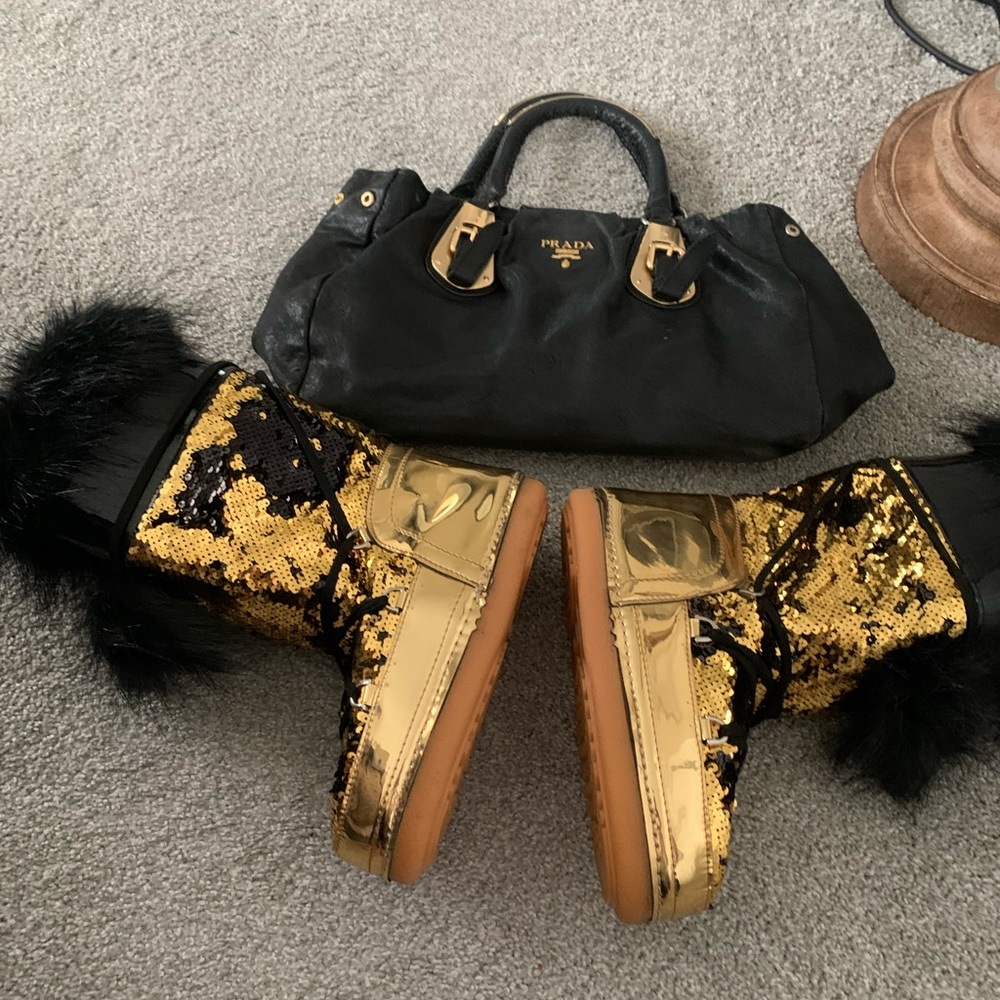 Gorgeous comfy, warm Moon Boots size EU39